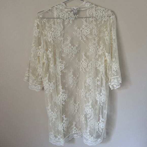 Victoria’s Secret Cream Lace Robe Size XS - Picture 2 of 6